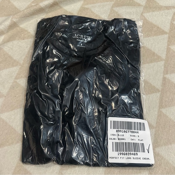 J crew perfect fit long sleeve crewneck tee shirt black - Picture 3 of 3